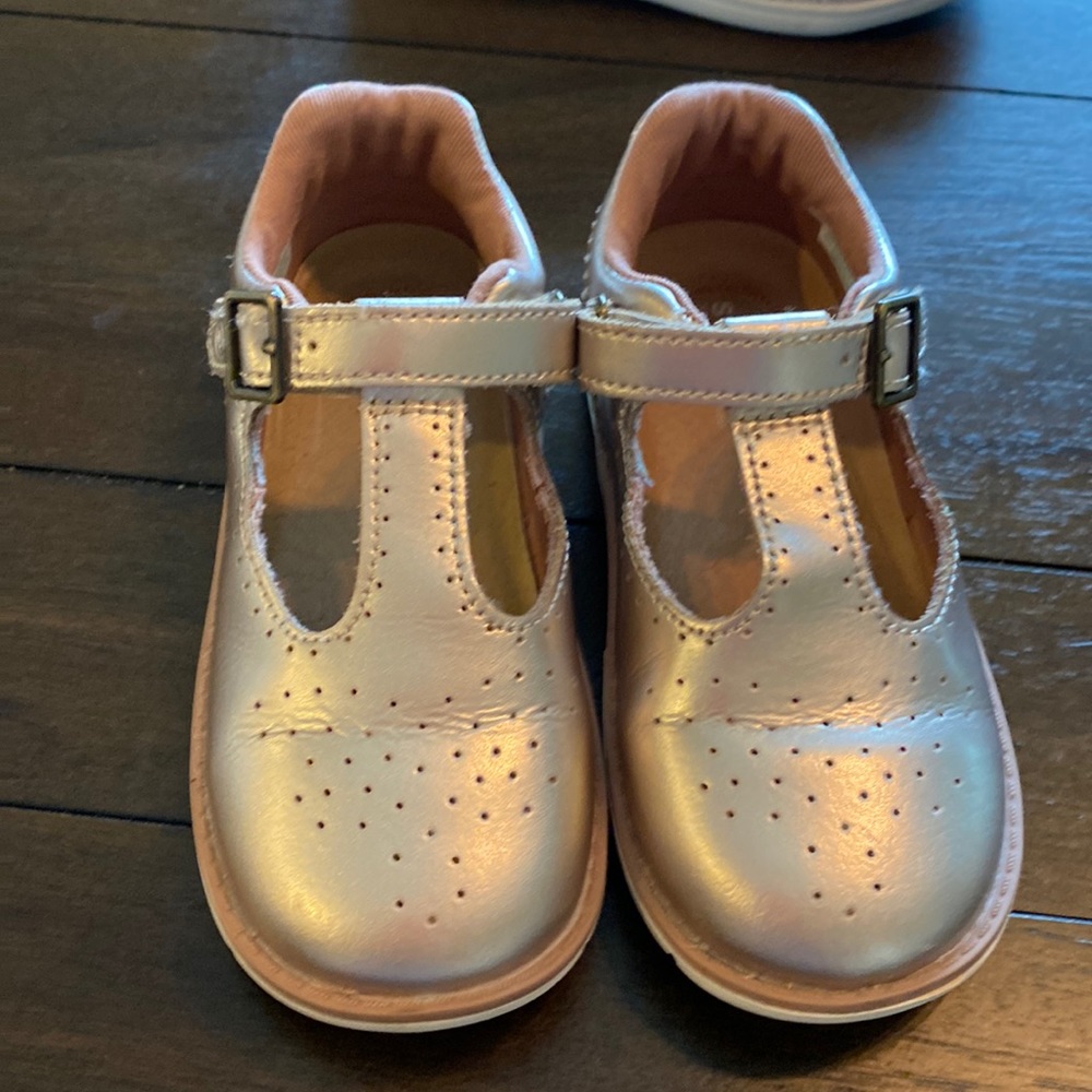 Gold stride, rite, dress shoes